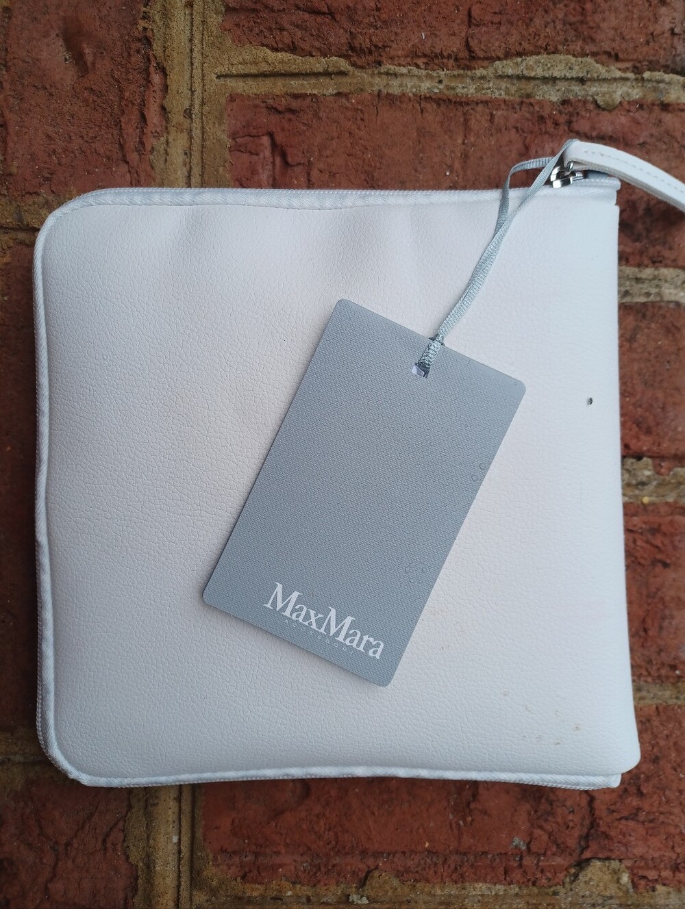 MaxMara Zip-out Nylon Shopper In White Pebbled Leather Case